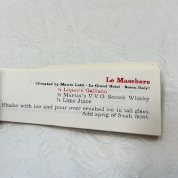 Vintage Liqueur Galliano Alcohol Drinks Cocktail Mixology Recipe Book 1969 5.5" - Picture 9 of 10